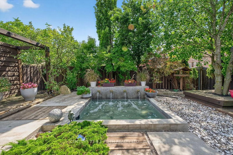 5 Claire Dr, Barrie, L4N 5X9 | Image 3