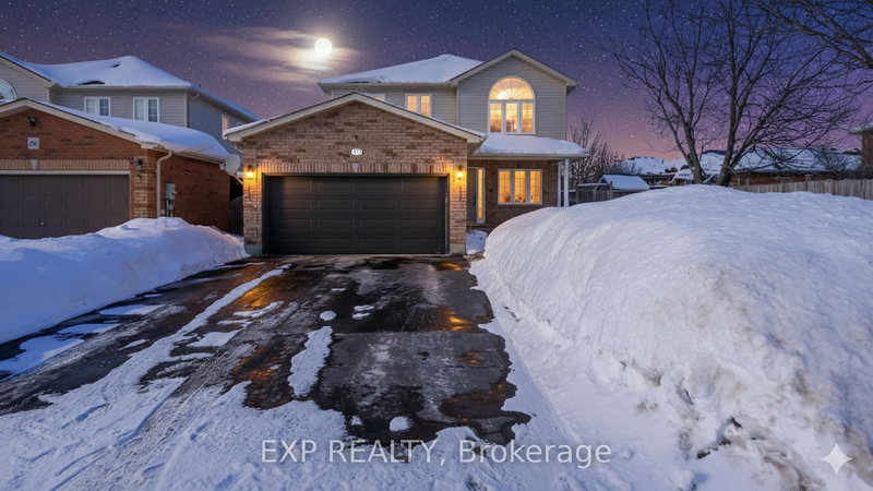 40 Benjamin Lane, Barrie, L4N 0S2 | Image 2