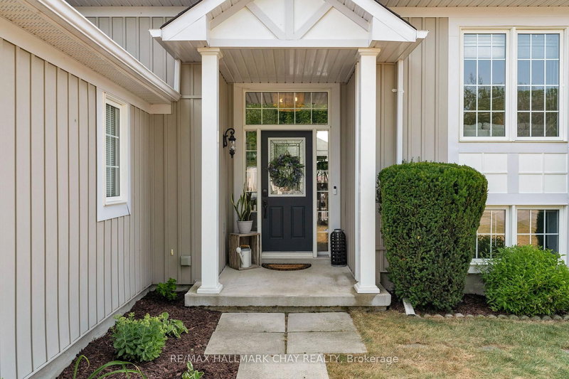 204 Forest Cres, Clearview, L0M 1S0 | Image 3