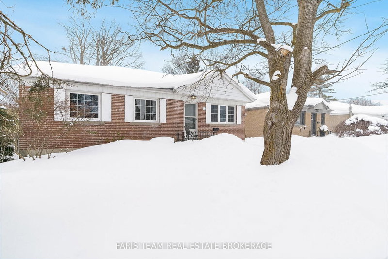 18 Newton St, Barrie, L4M 3N3 | Image 3