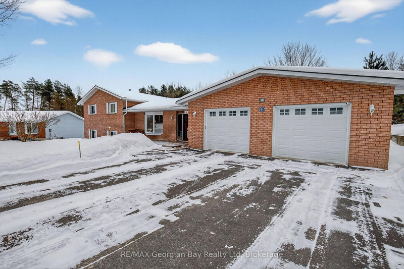 63 Lepage Dr, Penetanguishene, L9M 1R5 | Image 2