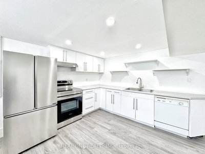 61 College Cres | Barrie | Image