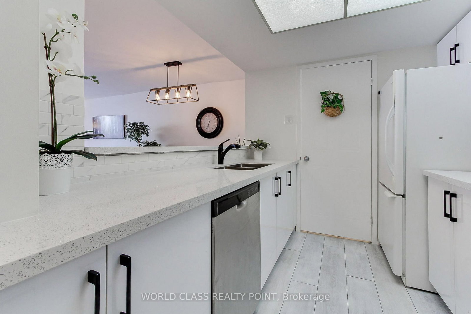 Condo for sale at 207-75 Ellen (for sale) Street, Barrie, Ontario, L4N 7R6 - Lakeshore - MLS: S12767648