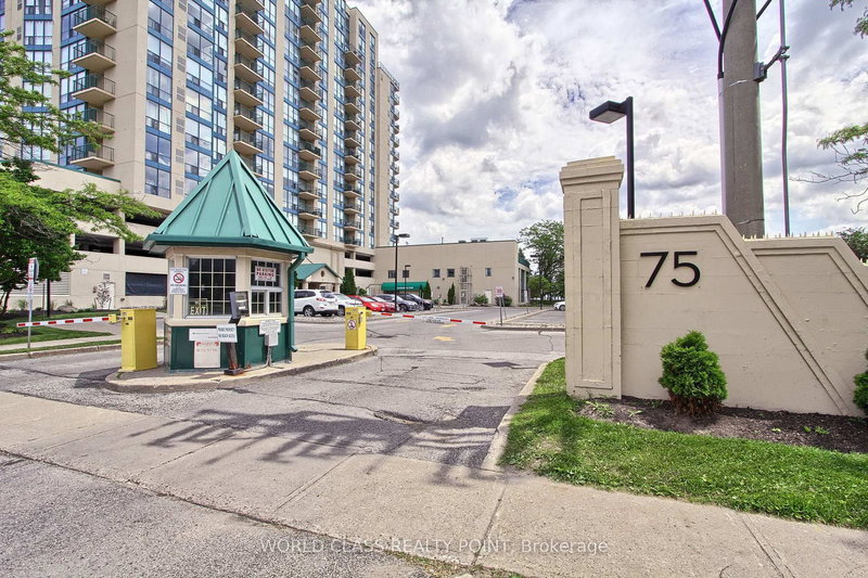 207 - 75 Ellen St S, Barrie, L4N 7R6 | Image 2