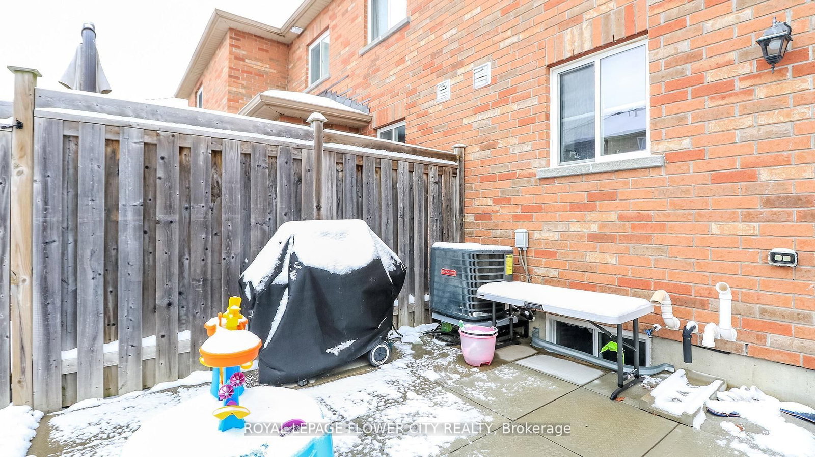 Townhouse for sale at 72-54 Southwoods Crescent, Barrie, Ontario, L4N 9P8 - Holly - MLS: S12770072