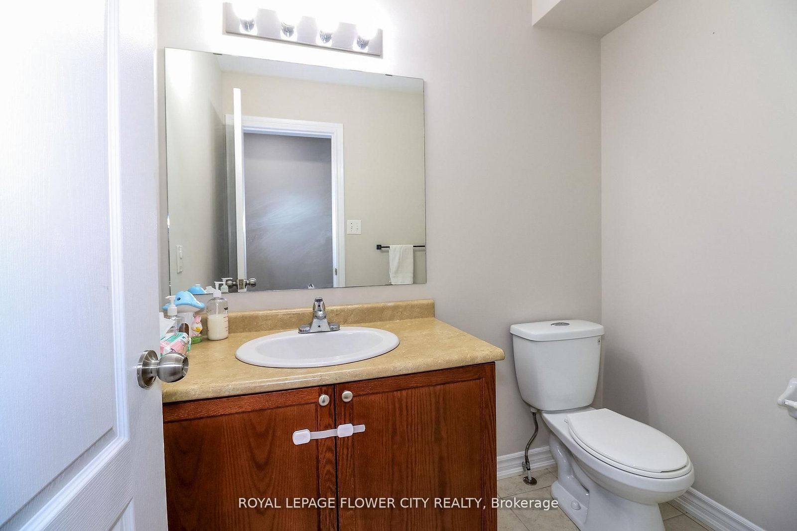 Townhouse for sale at 72-54 Southwoods Crescent, Barrie, Ontario, L4N 9P8 - Holly - MLS: S12770072