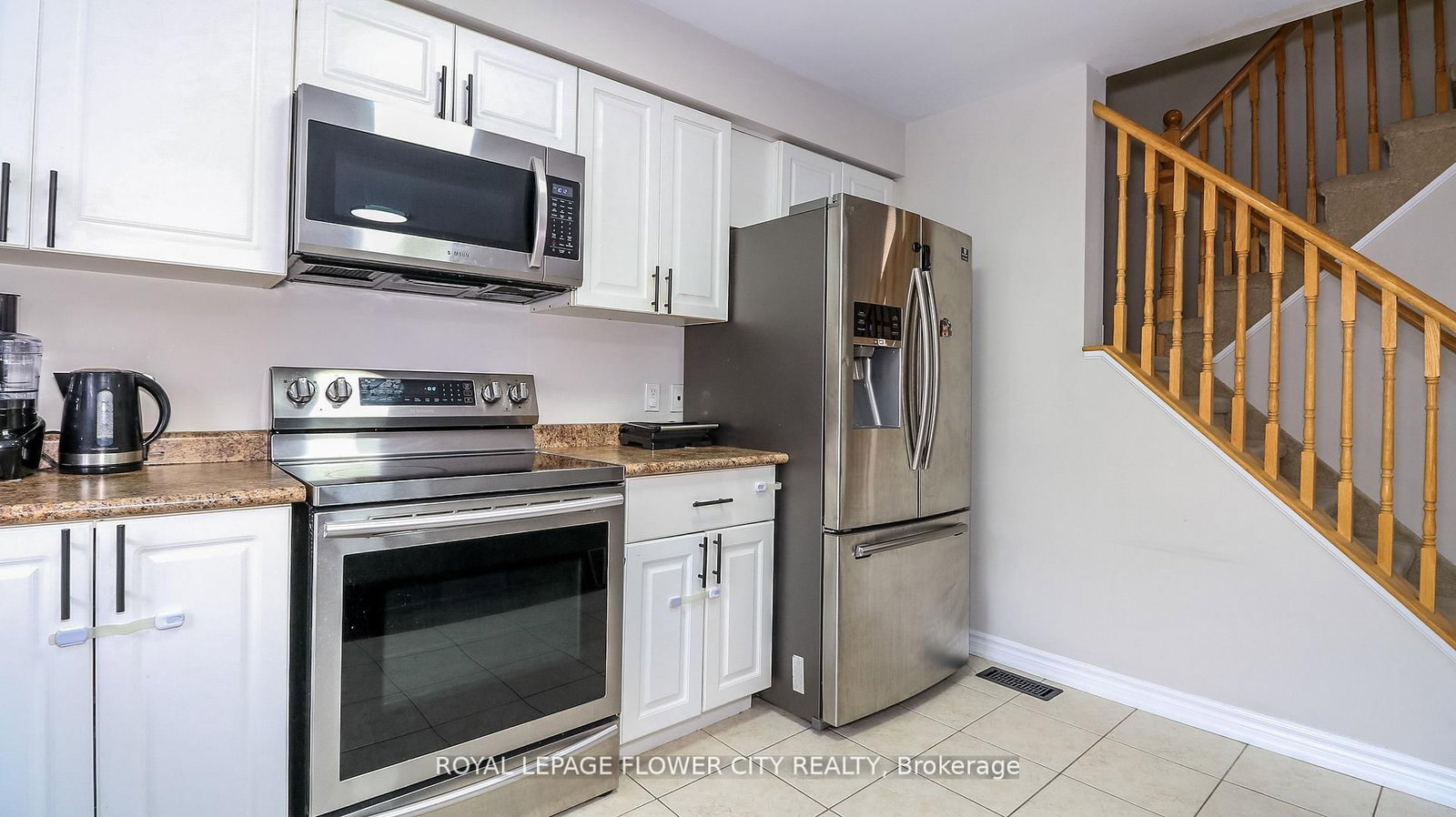 Townhouse for sale at 72-54 Southwoods Crescent, Barrie, Ontario, L4N 9P8 - Holly - MLS: S12770072