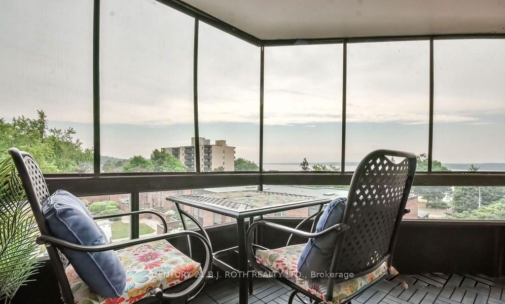 Condo for sale at 405-181 Collier Street, Barrie, Ontario, L4M 5L6 - North Shore - MLS: S12770808