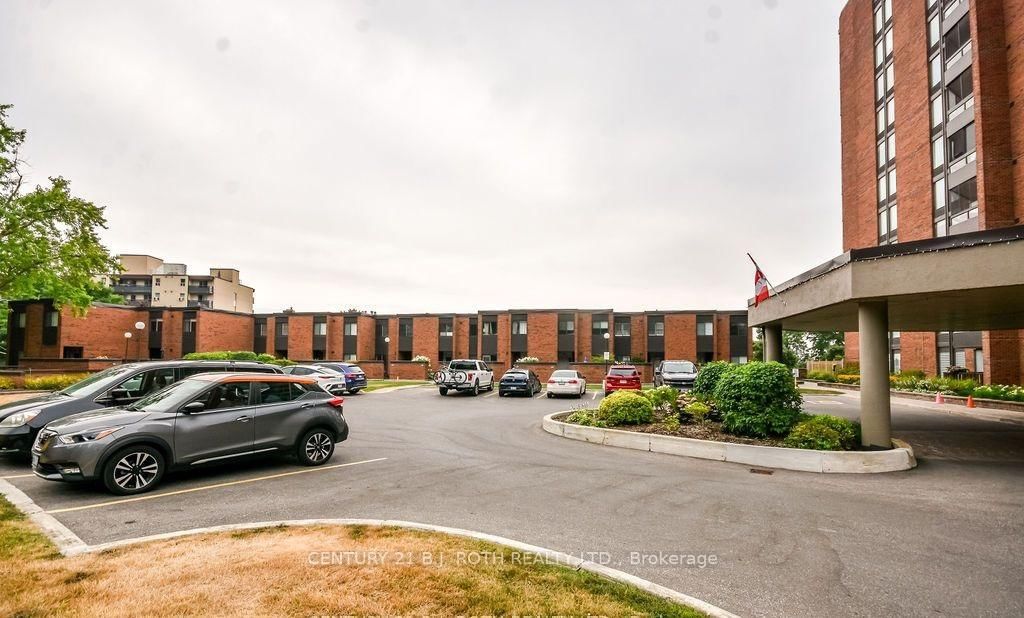 Condo for sale at 405-181 Collier Street, Barrie, Ontario, L4M 5L6 - North Shore - MLS: S12770808