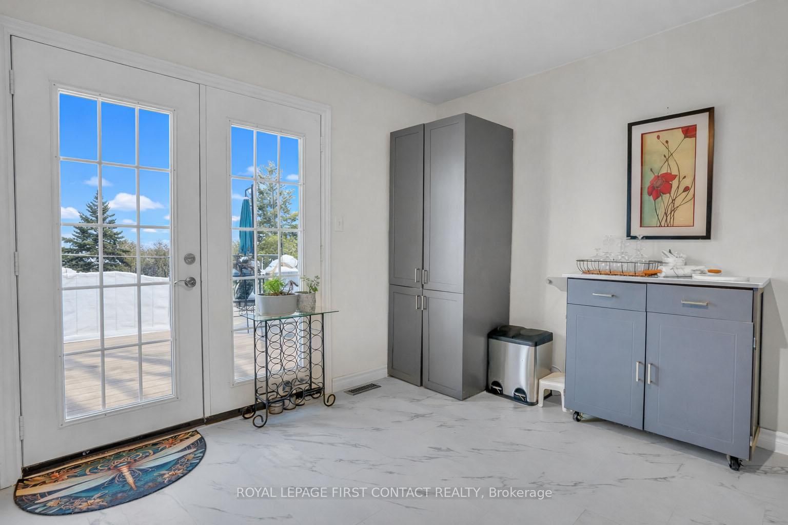 Detached House for sale at 28 Hewitt Place, Barrie, Ontario, L4M 7B3 - Georgian Drive - MLS: S12770876