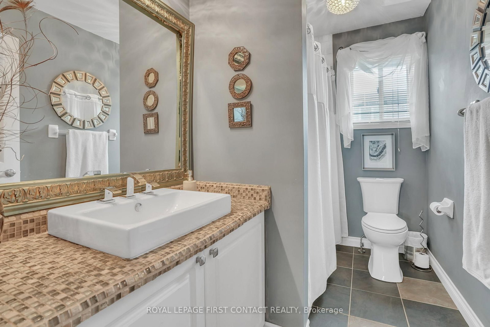 Detached House for sale at 28 Hewitt Place, Barrie, Ontario, L4M 7B3 - Georgian Drive - MLS: S12770876