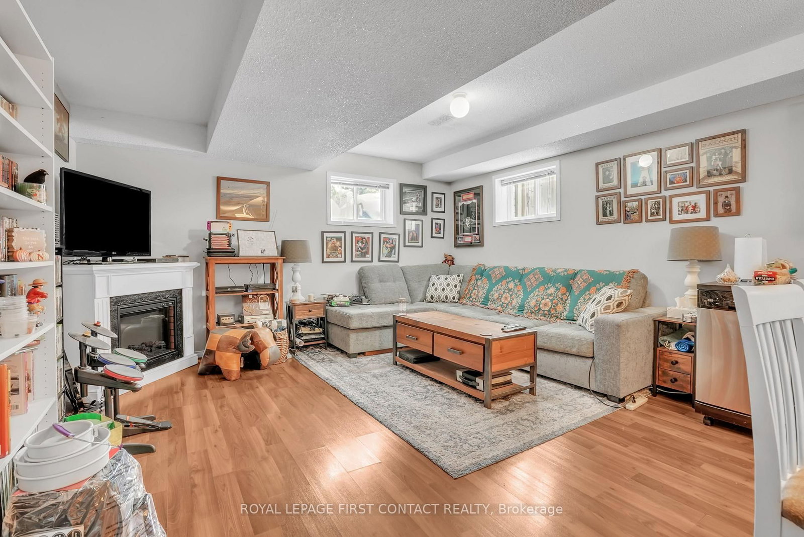 Detached House for sale at 28 Hewitt Place, Barrie, Ontario, L4M 7B3 - Georgian Drive - MLS: S12770876