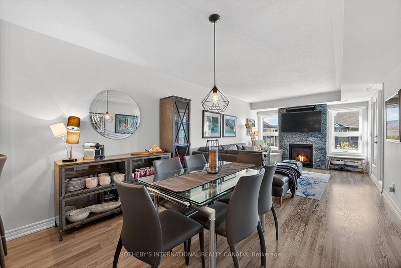 307 - 4 Cove Crt, Collingwood, L9Y 0Y6 | Image 3