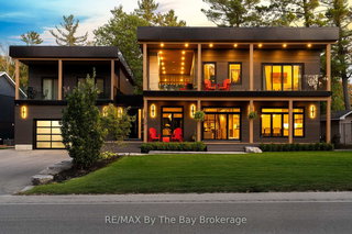 809 Eastdale Drive E