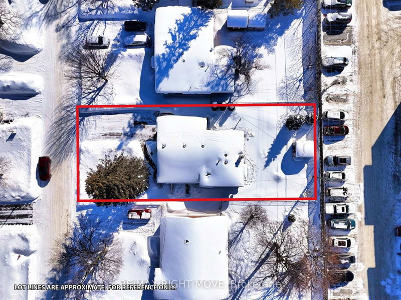 429 Highland Ave, Orillia, L3V 4E8 | Image 3