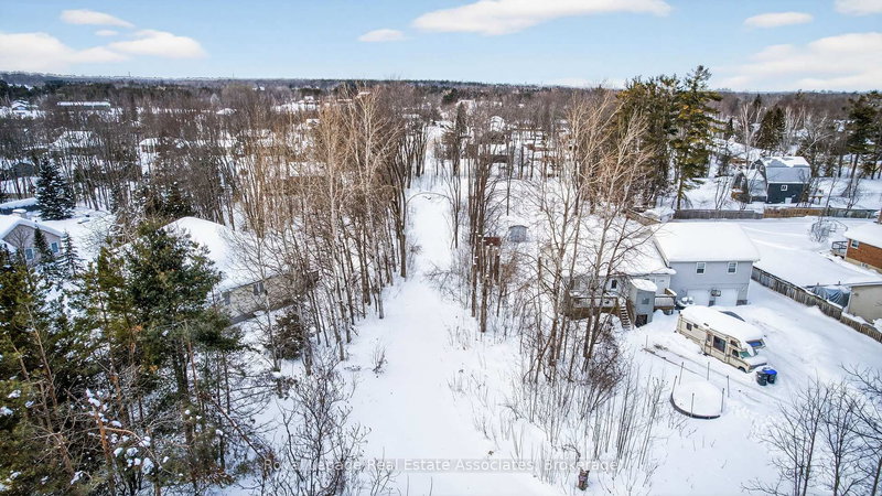 3502 Bayou Rd, Severn, L3V 6H3 | Image 3