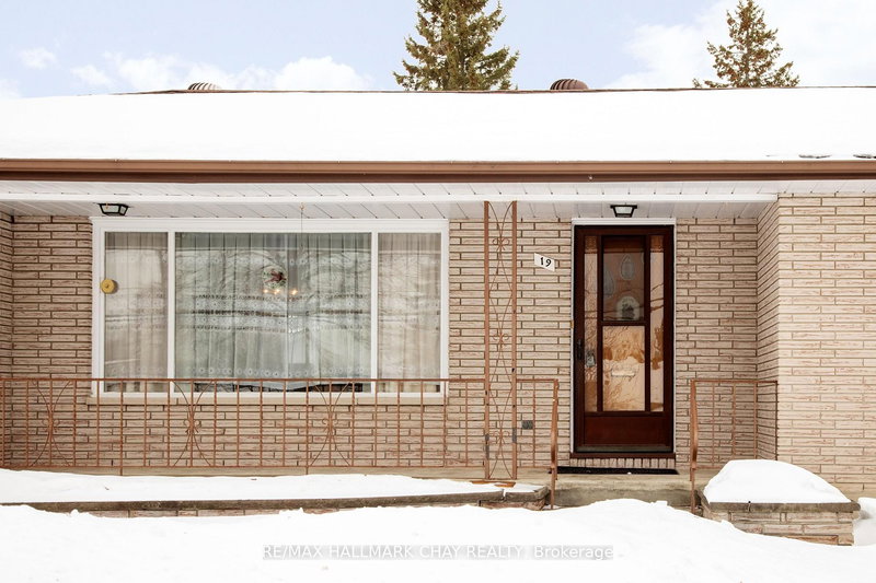 19 Steel St, Barrie, L4M 2E6 | Image 3