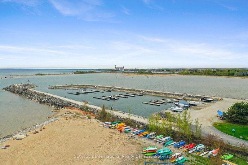 408 Mariners Way, Collingwood, L9Y 5C7 | Image 3