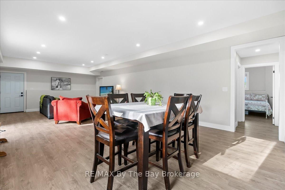 Detached House for sale at 146 Mary Street, Clearview, Ontario, L0M 1G0 - Creemore - MLS: S12778572