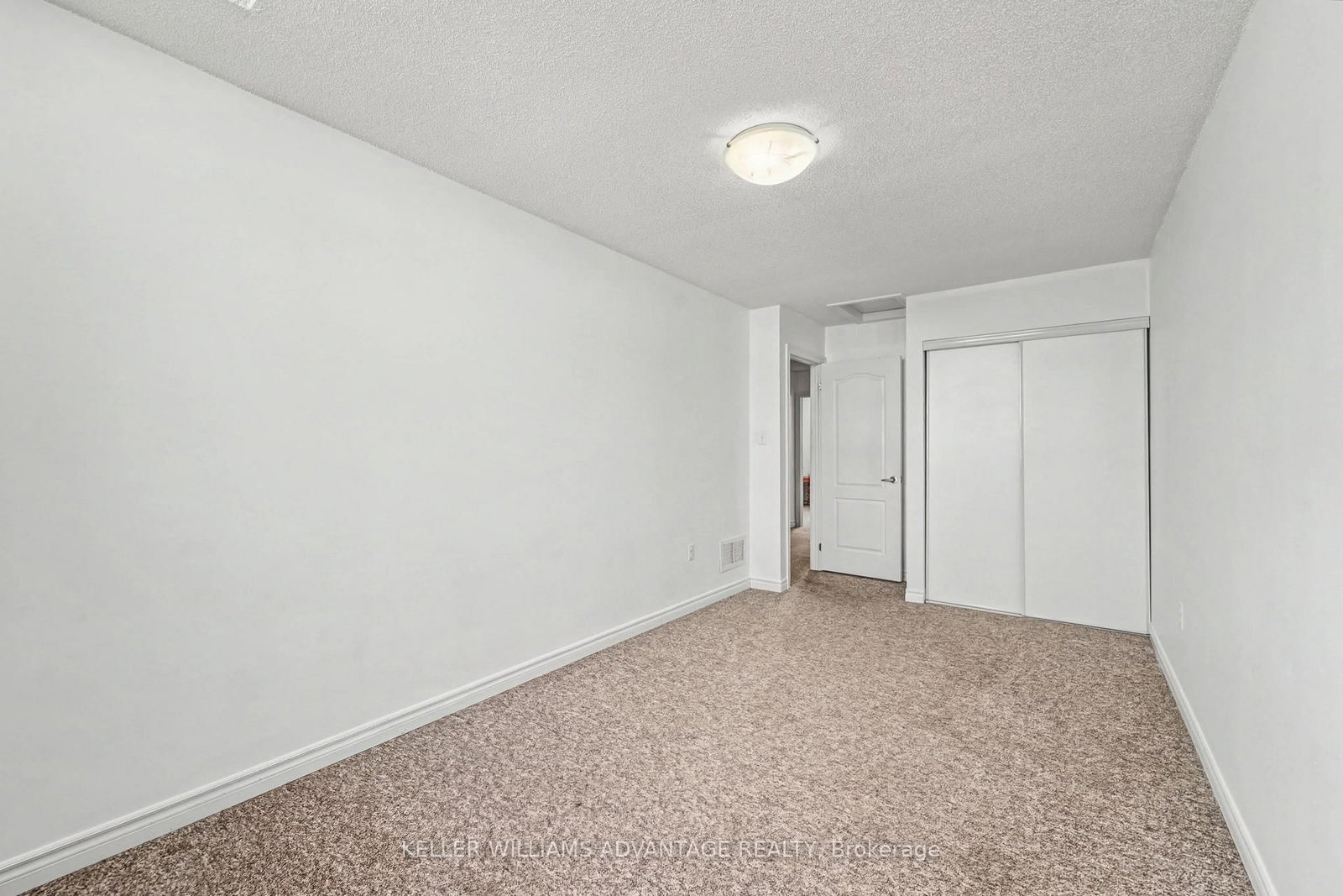 Townhouse for sale at 25-25 Southwoods Crescent, Barrie, Ontario, L4N 9P8 - Holly - MLS: S12781212