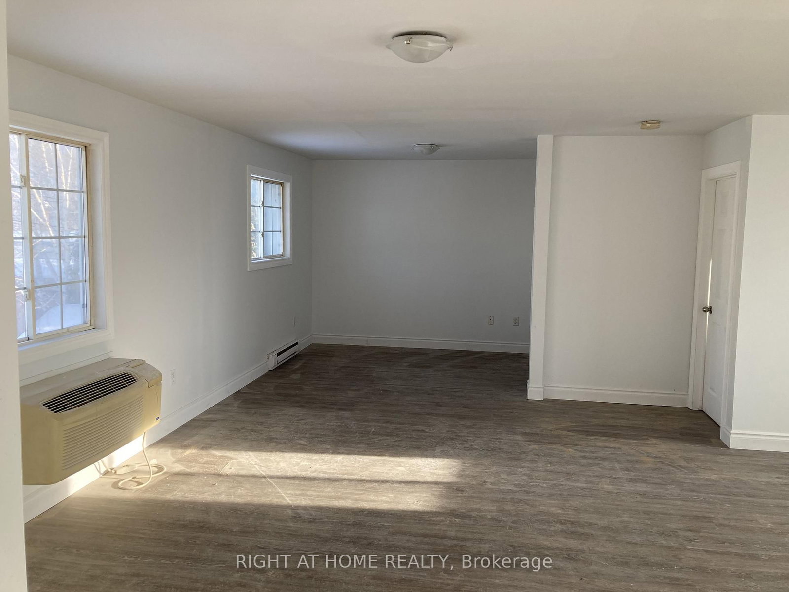 380 Bayview Parkway - Photo 28