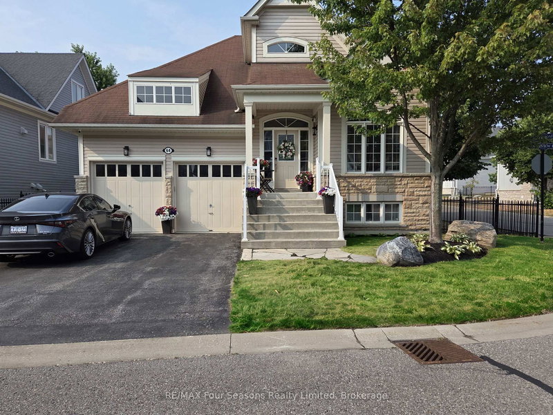 64 Waterview Rd, Wasaga Beach, L9Z 0E9 | Image 2