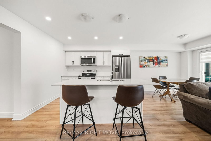 Unit 2 - 41 Pumpkin Corner Cres, Barrie, L9J 0T7 | Image 3