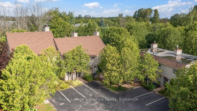 124 ESCARPMENT Crescent