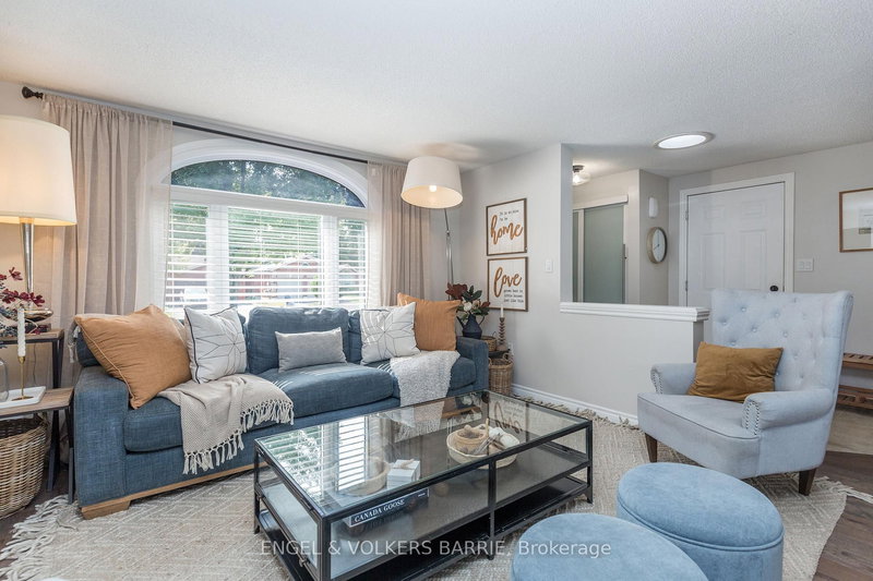 139 Columbia Rd, Barrie, L4N 8E3 | Image 2