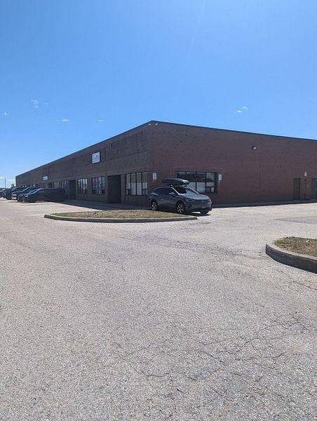 9 - 25 Saunders Rd, Barrie, L4N 9A7 | Image 2