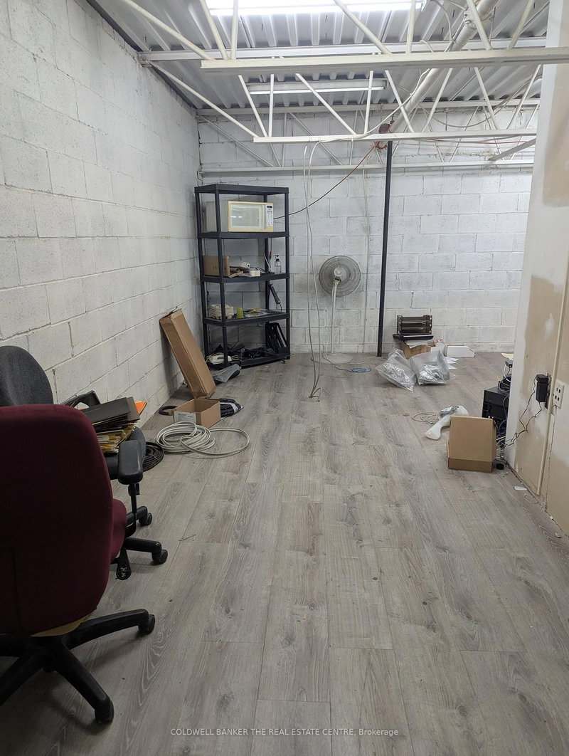 9 - 25 Saunders Rd, Barrie, L4N 9A7 | Image 3