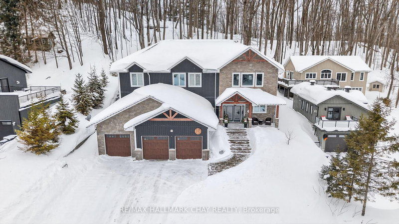 17 Pine Ridge Tr, Oro-Medonte, L4M 4Y8 | Image 2