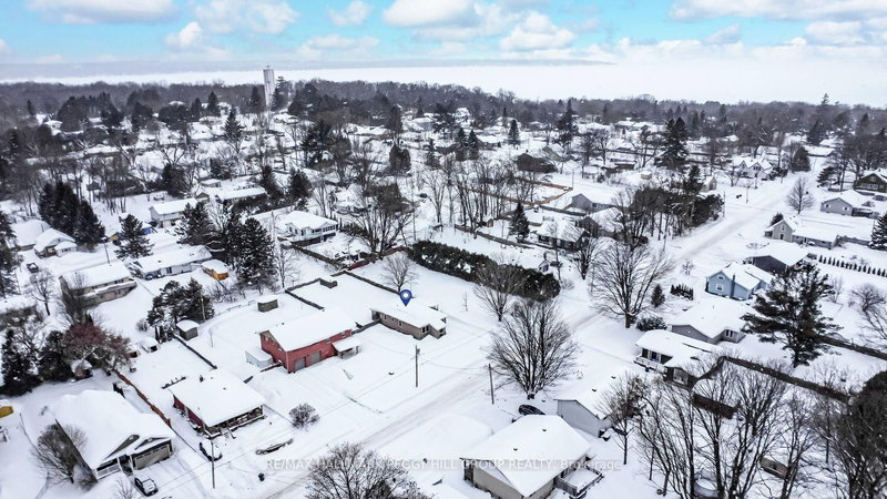 320 Palmer St, Tay, L0K 2C0 | Image 2