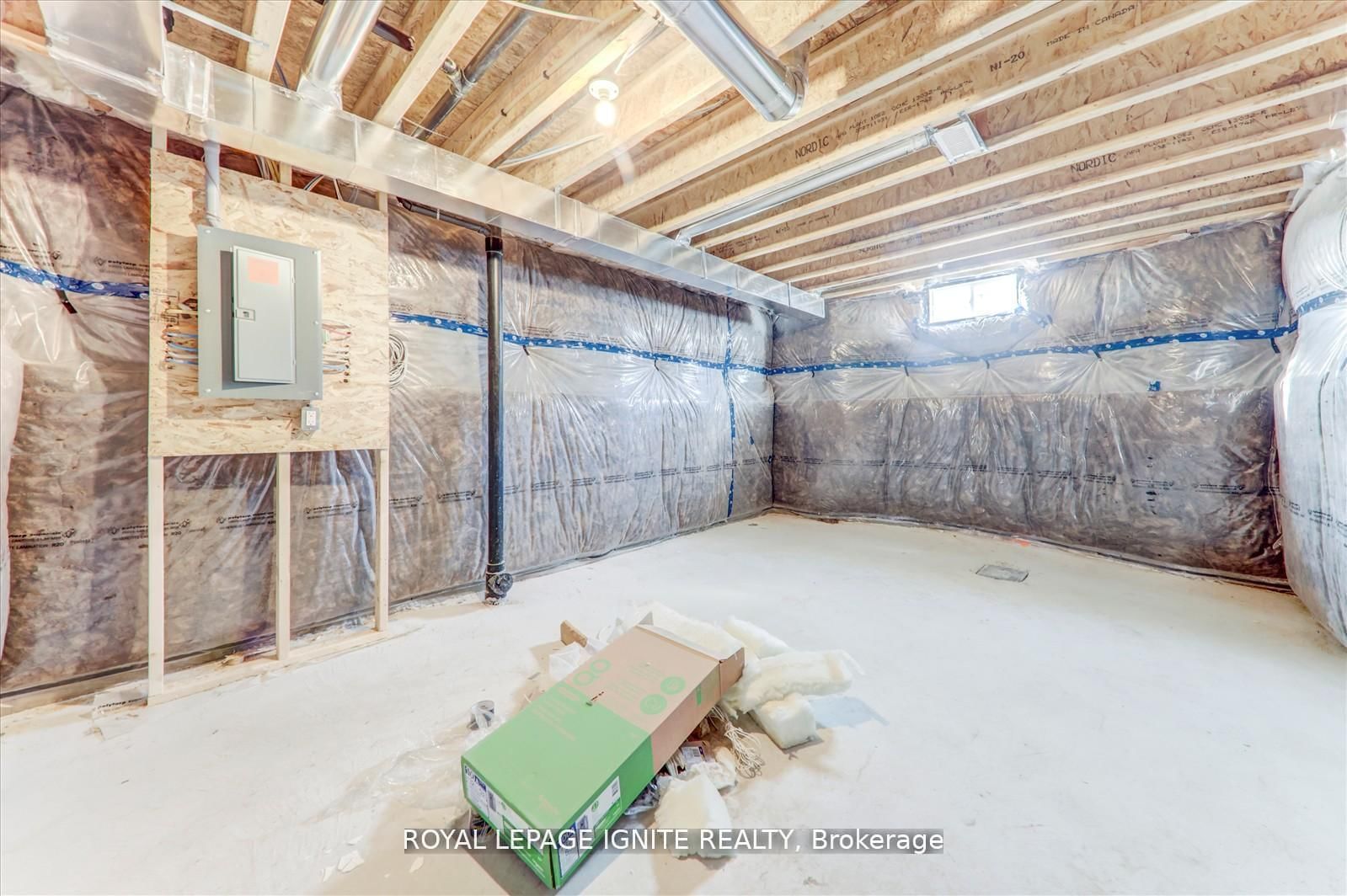 553 Hudson Crescent - Photo 31