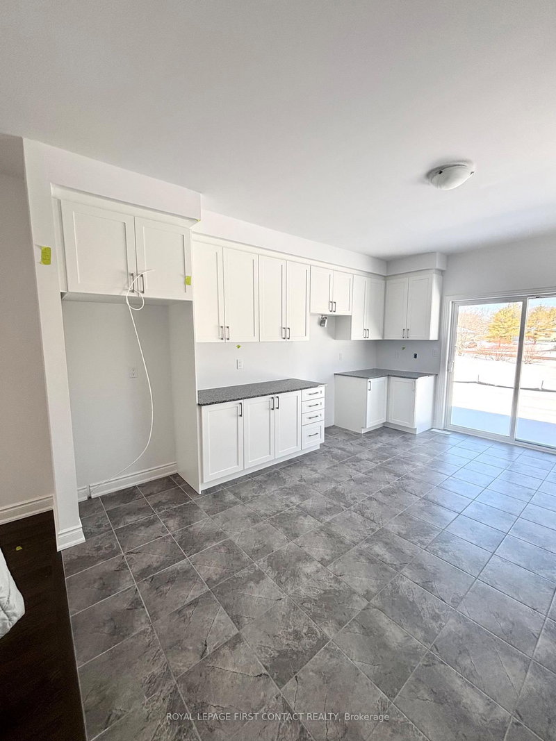 6 Misty Ridge Rd, Wasaga Beach, L9Z 0R8 | Image 3