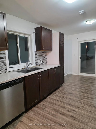 Main-175 Peel Street, Barrie, Ontario image-0-1