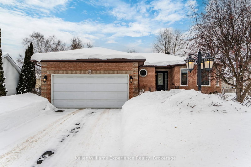 11 Copeland St, Penetanguishene, L9M 1K3 | Image 2