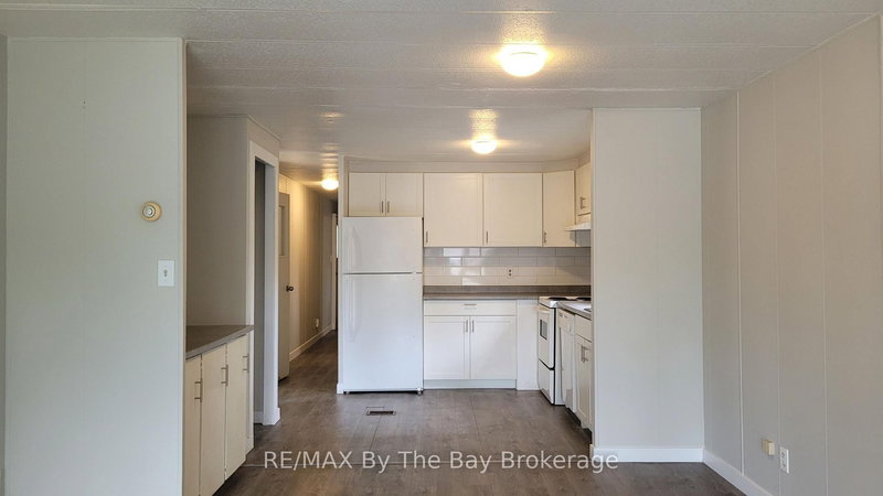 50 GEORGIAN GLEN Dr, Wasaga Beach, L9Z 1K7 | Image 3