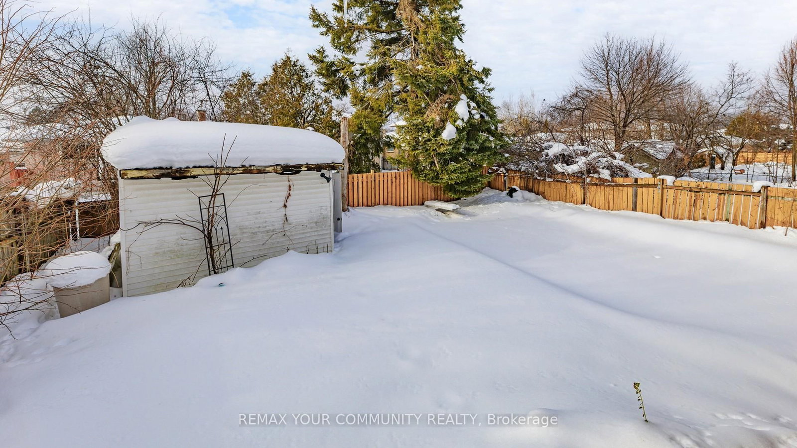 Detached House for sale at 14 Lonsdale Place, Barrie, Ontario, L4M 4J1 - Grove East - MLS: S12794142