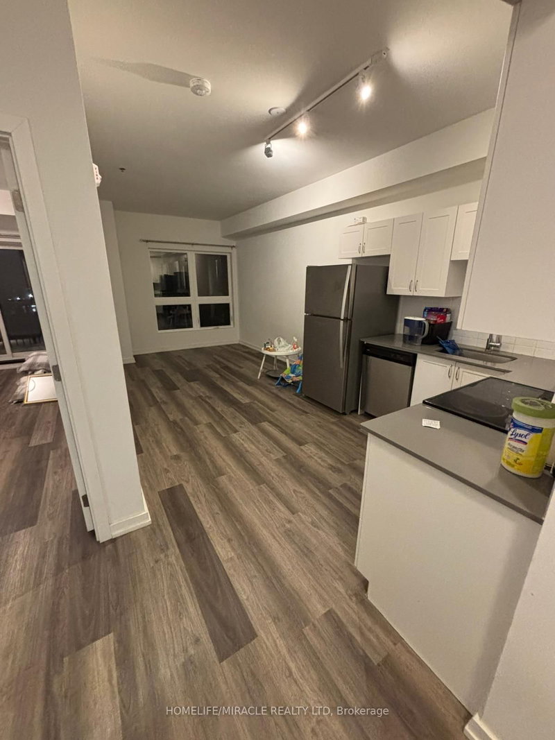 326 - 430 Essa Rd, Barrie, L9J 0M1 | Image 2