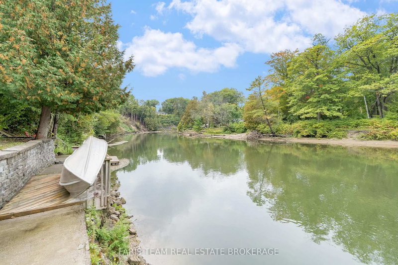 104 Knox Rd E, Wasaga Beach, L9Z 2T5 | Image 3