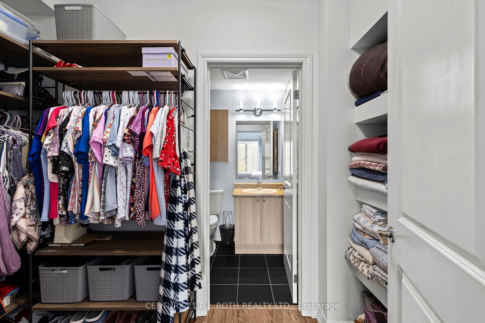 Condo for sale at 407-7 GREENWICH Street, Barrie, Ontario, L4N 7Y8 - Ardagh - MLS: S12797174