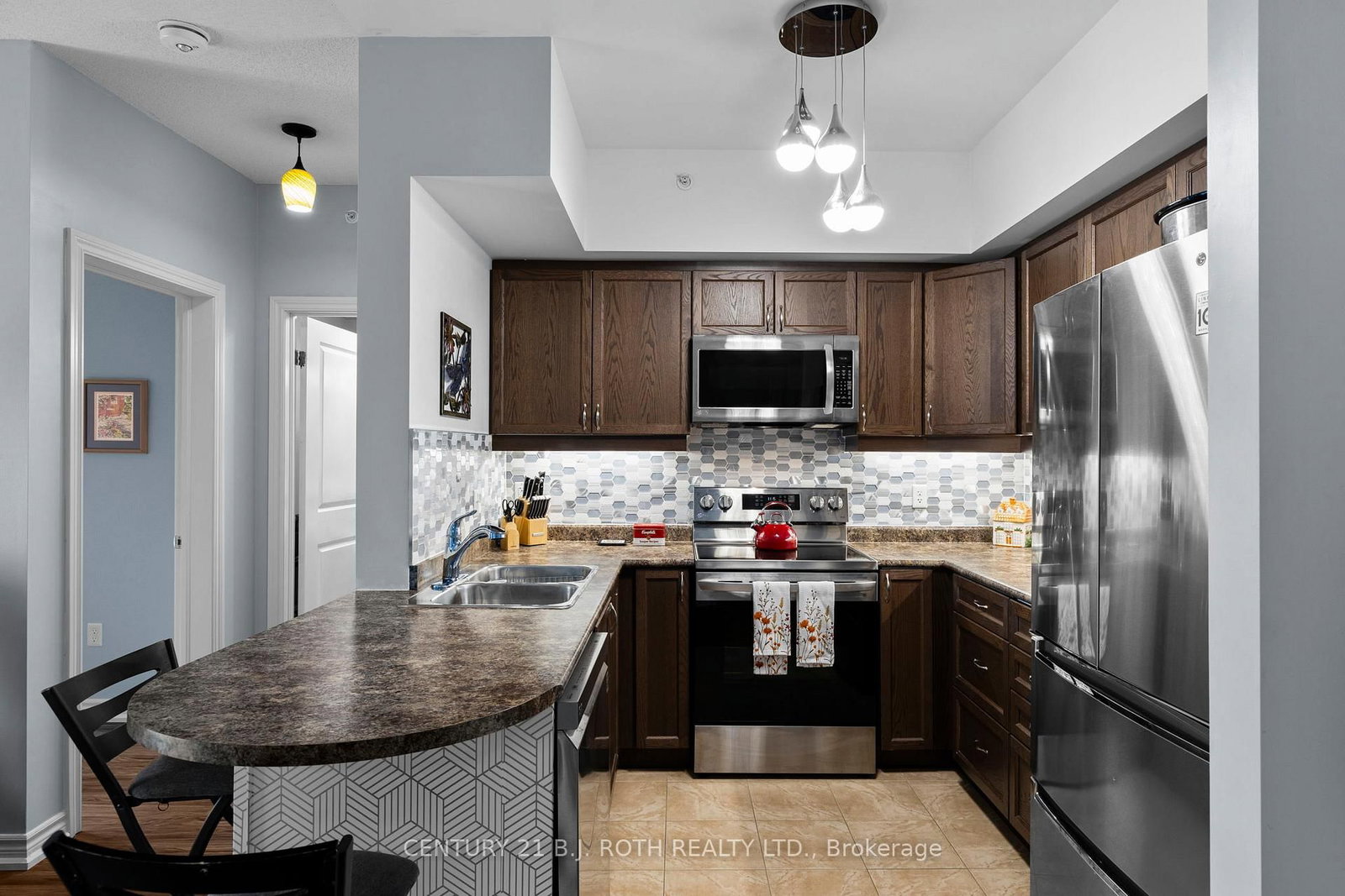 Condo for sale at 407-7 GREENWICH Street, Barrie, Ontario, L4N 7Y8 - Ardagh - MLS: S12797174