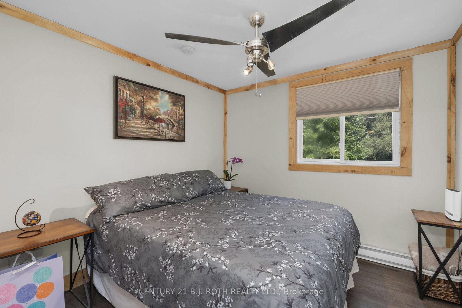 Listing Image 22