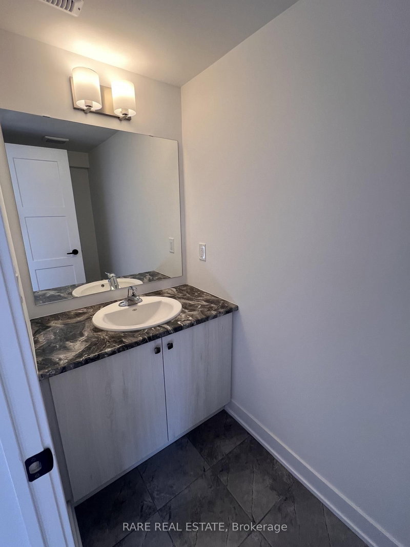 9 Wagon Lane, Barrie, L9J 0V4 | Image 3