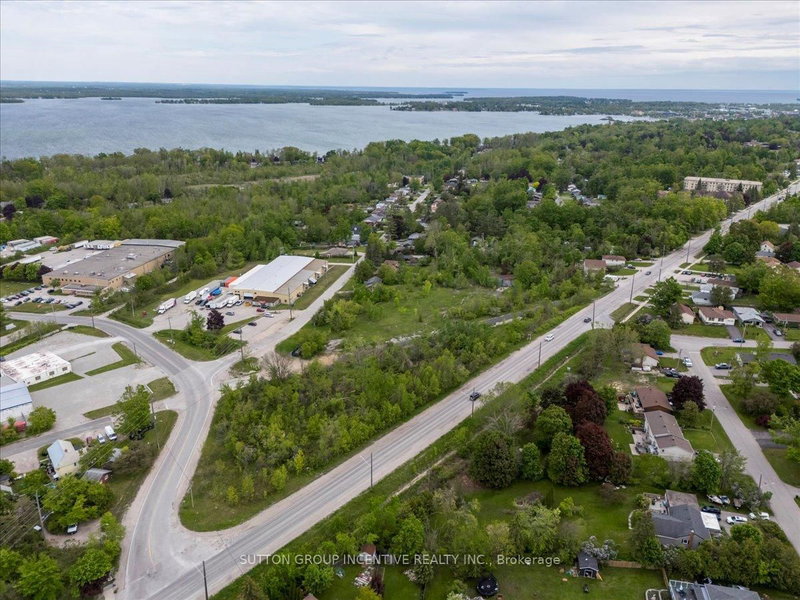 570 Laclie St, Orillia, L3V 4A9 | Image 2