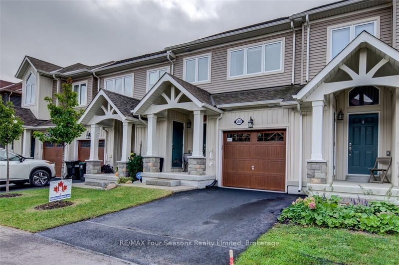 44 Lett Ave, Collingwood, L9Y 5H5 | Image 2