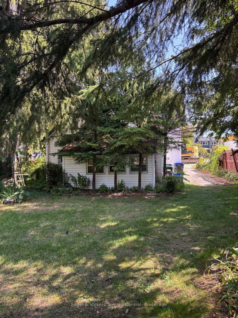 304 Saint Paul St, Collingwood, L9Y 3P7 | Image 2