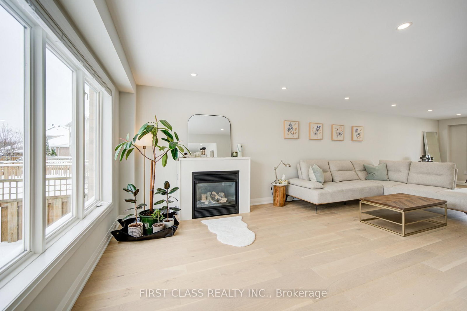 Detached House for sale at 26 COUNTRY Lane, Barrie, Ontario, L4N 0E6 - Painswick South - MLS: S12807026