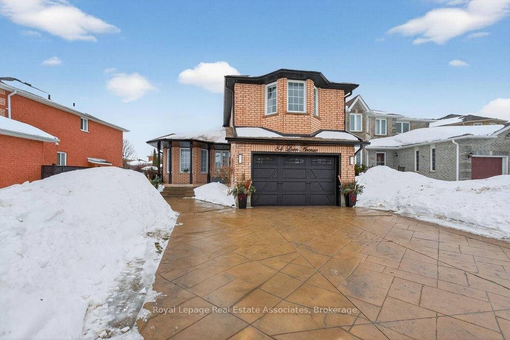 Detached House for sale at 84 Loon Avenue, Barrie, Ontario, L4N 8V9 - Painswick South - MLS: S12811260